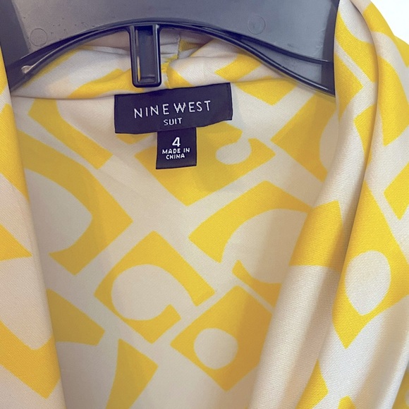 Nine West Silk Sleeveless Top size 4 small - Picture 2 of 6